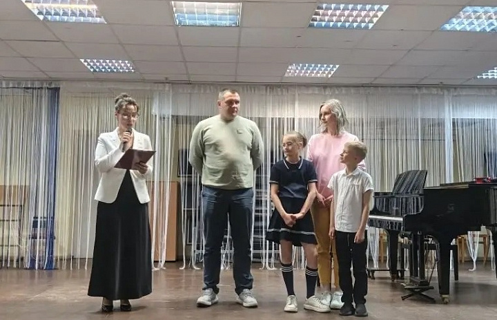 Итоги открытого конкурса "Мама, папа, я -творческая семья".